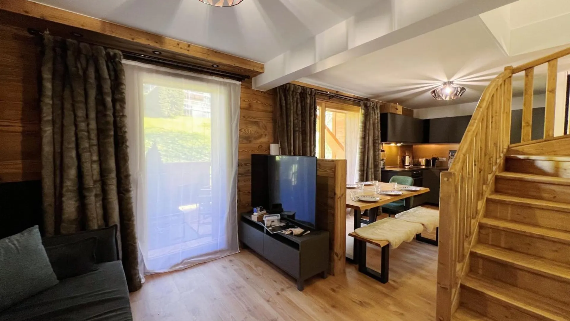 Apartment Charmant Duplex Avec Wi-Fi Et Parking Prive Aux Gets - Fr-1-671-263 Les Gets
